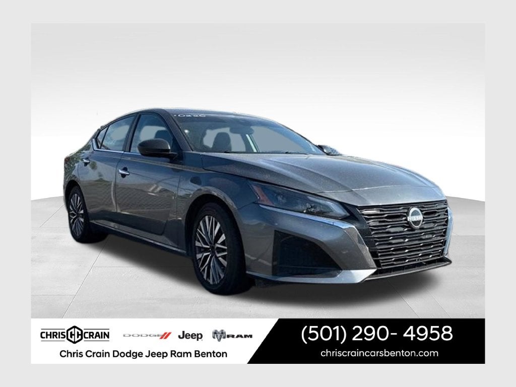 2025 Nissan Altima SV FWD