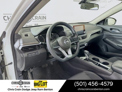 2025 Nissan Altima SV FWD