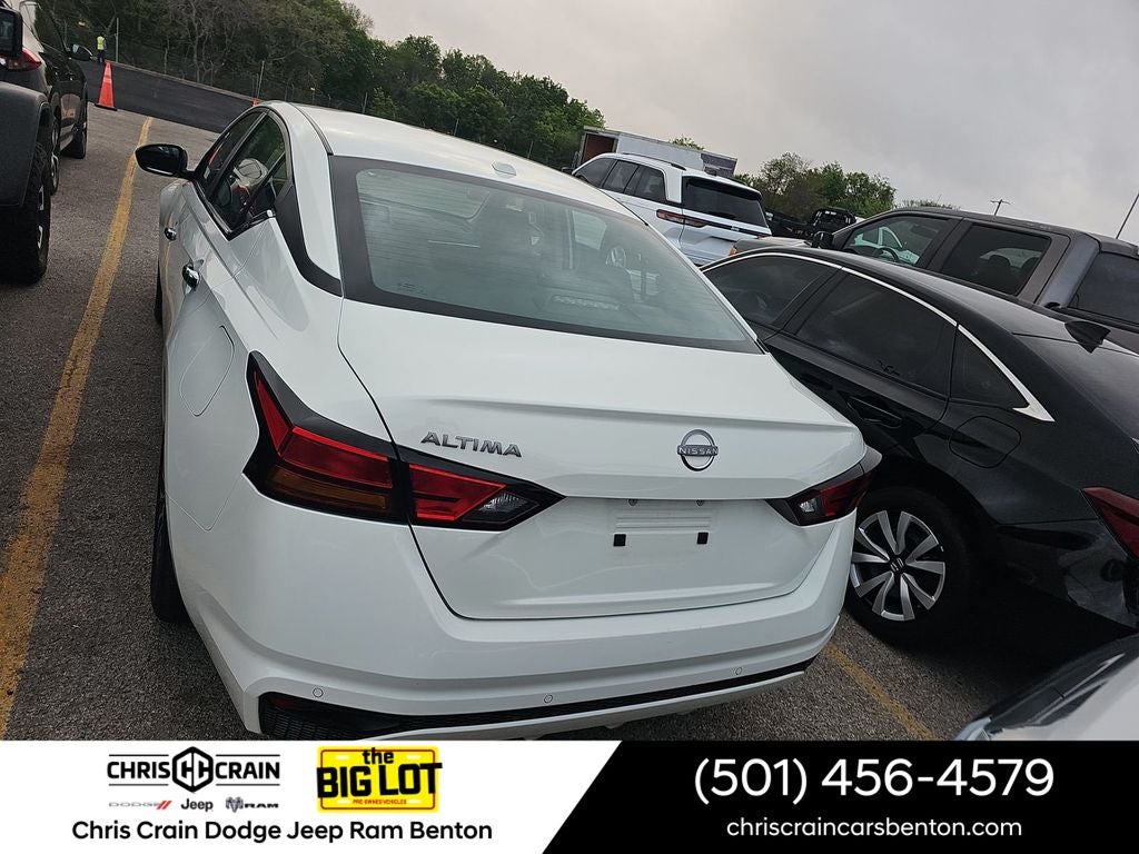 2025 Nissan Altima SV FWD