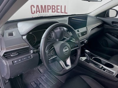 2023 Nissan Altima SL FWD