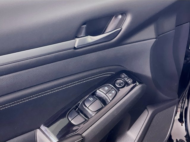 2023 Nissan Altima SL FWD