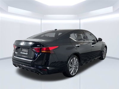 2023 Nissan Altima SL FWD