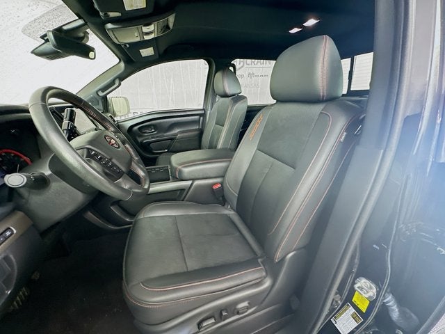 2024 Nissan TITAN Crew Cab PRO-4X 4x4