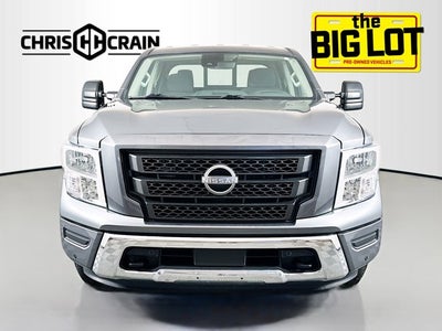 2024 Nissan TITAN Crew Cab SV 4x4