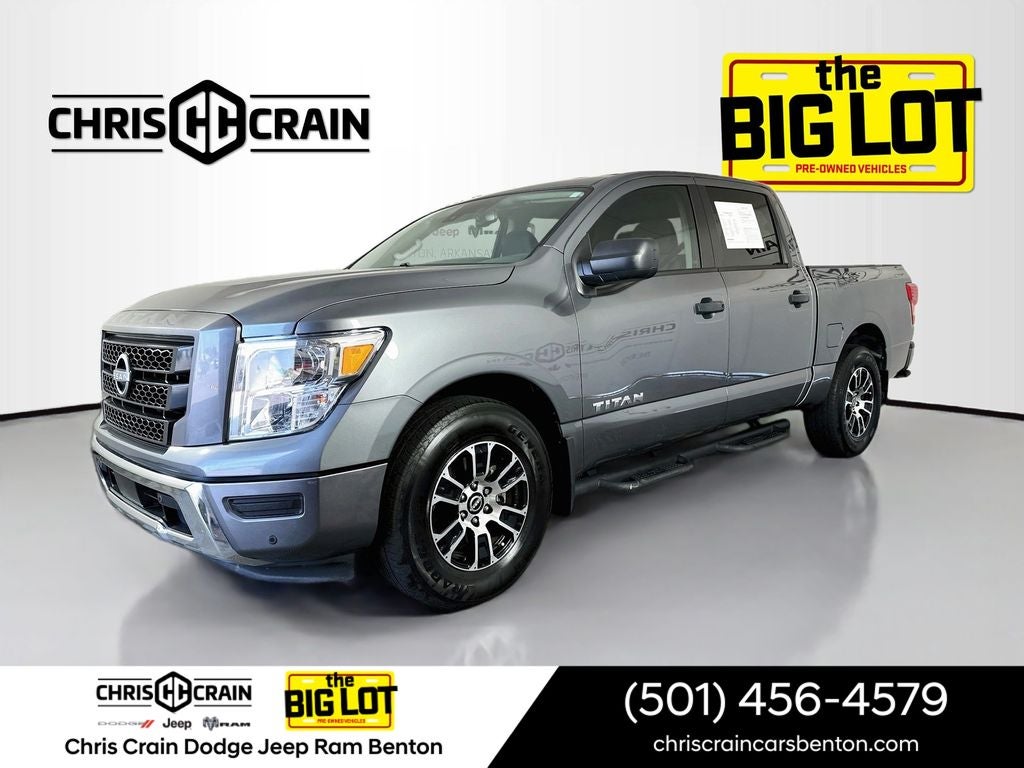 2023 Nissan TITAN Crew Cab SV 4x2