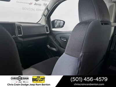 2024 Nissan Frontier Crew Cab SV 4x2