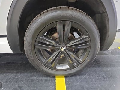 2023 Volkswagen Atlas 3.6L V6 SEL R-Line Black