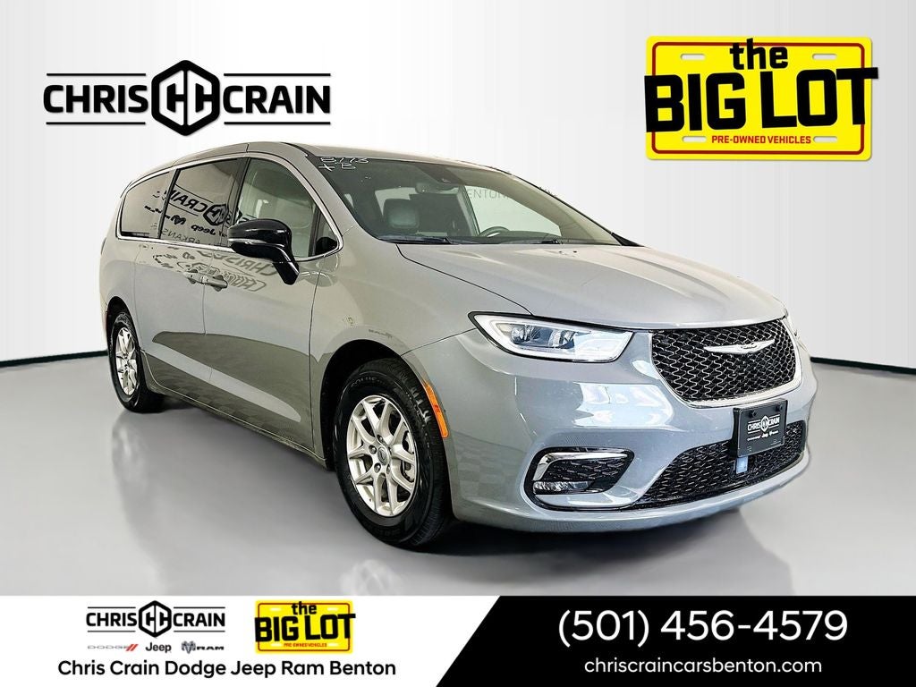 2025 Chrysler Pacifica Select