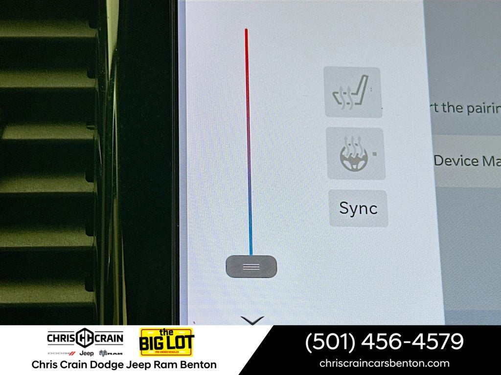 2025 Chrysler Voyager LX