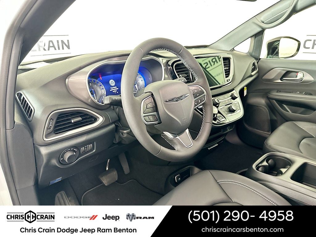 2026 Chrysler Voyager VOYAGER LX