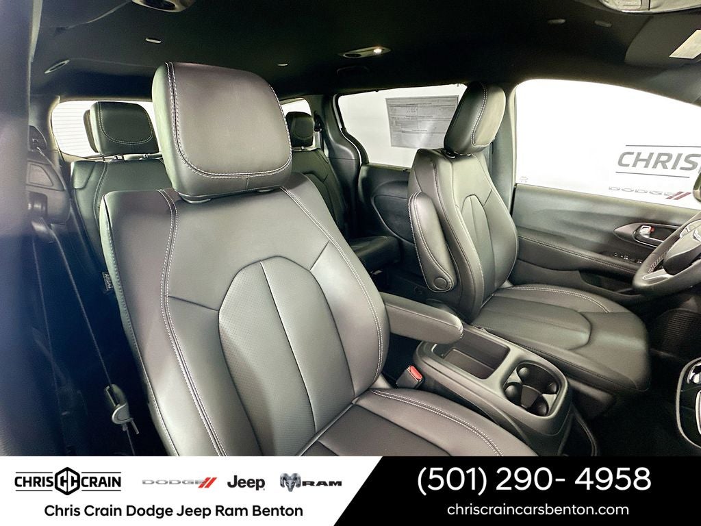 2026 Chrysler Voyager VOYAGER LX