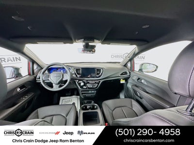 2026 Chrysler Voyager VOYAGER LX