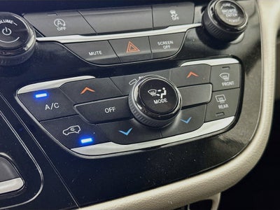 2024 Chrysler Voyager LX