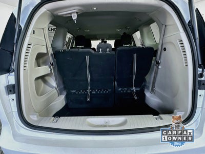 2024 Chrysler Voyager LX