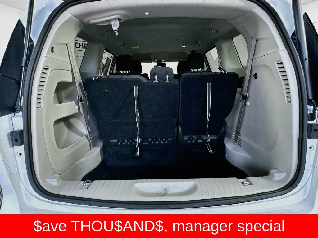 2024 Chrysler Voyager LX