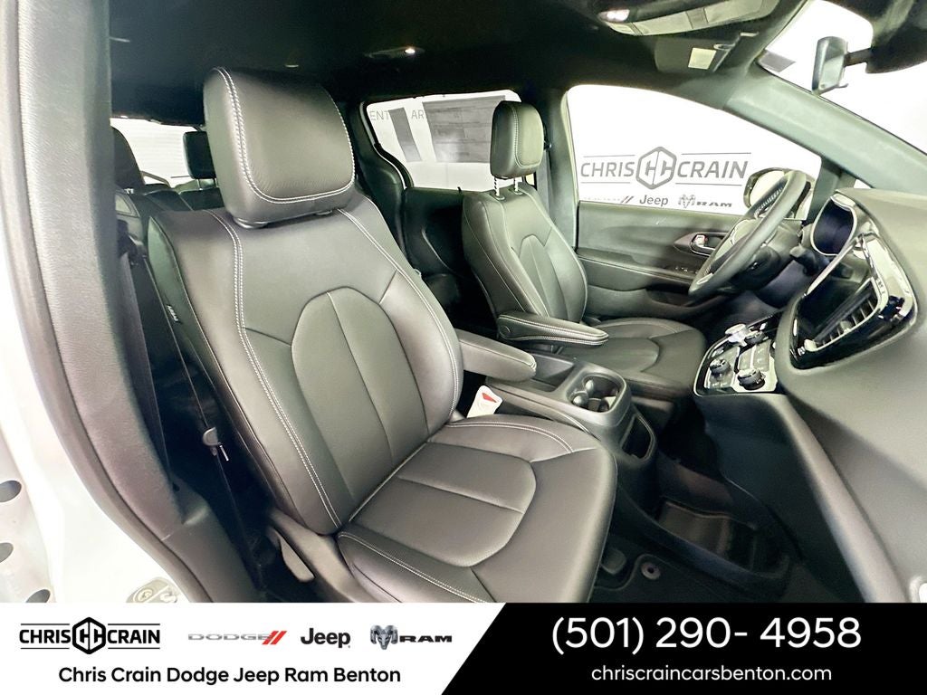 2026 Chrysler Voyager VOYAGER LX