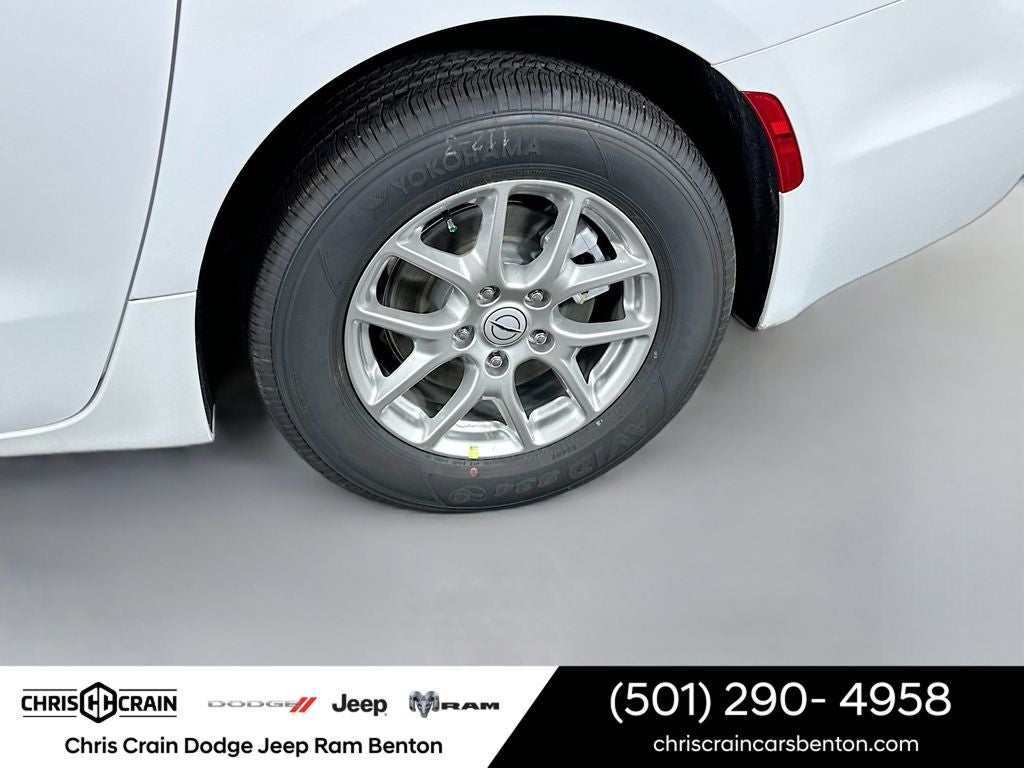 2026 Chrysler Voyager VOYAGER LX