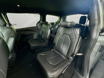 2026 Chrysler Voyager VOYAGER LX