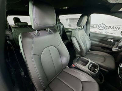 2026 Chrysler Voyager VOYAGER LX