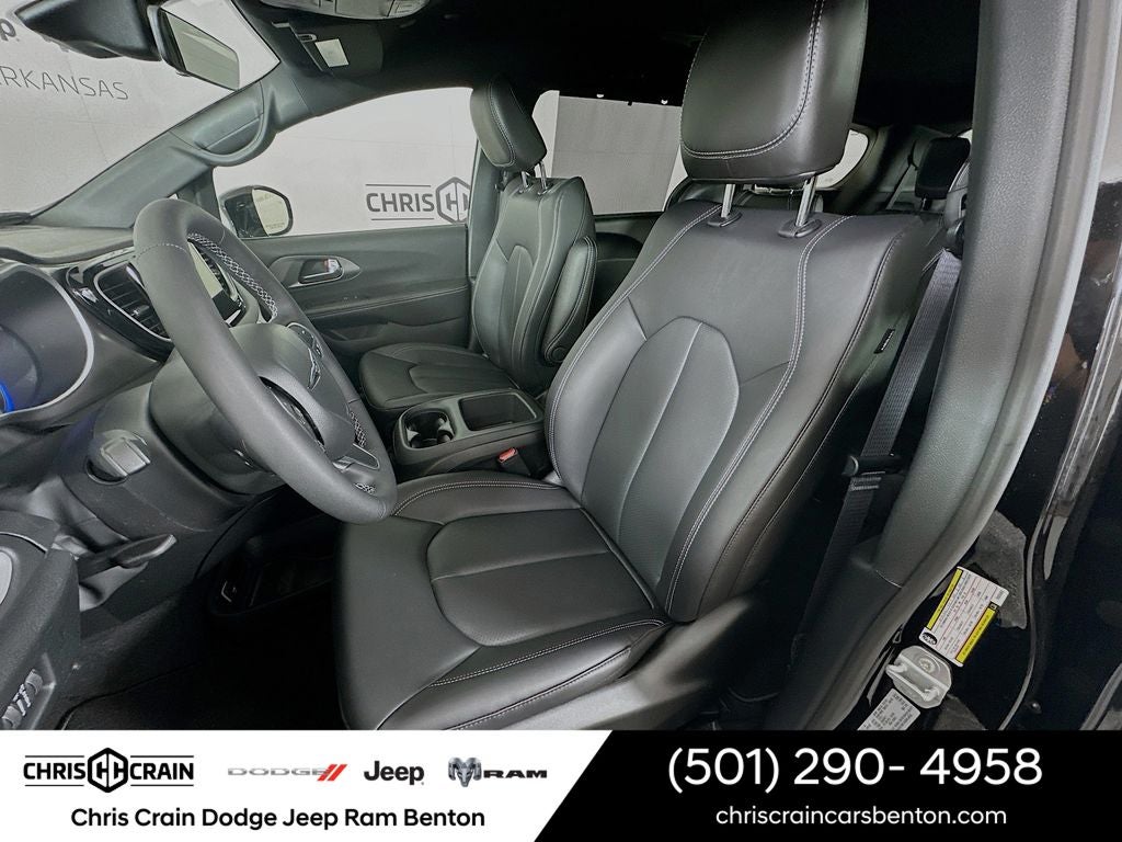 2026 Chrysler Voyager VOYAGER LX