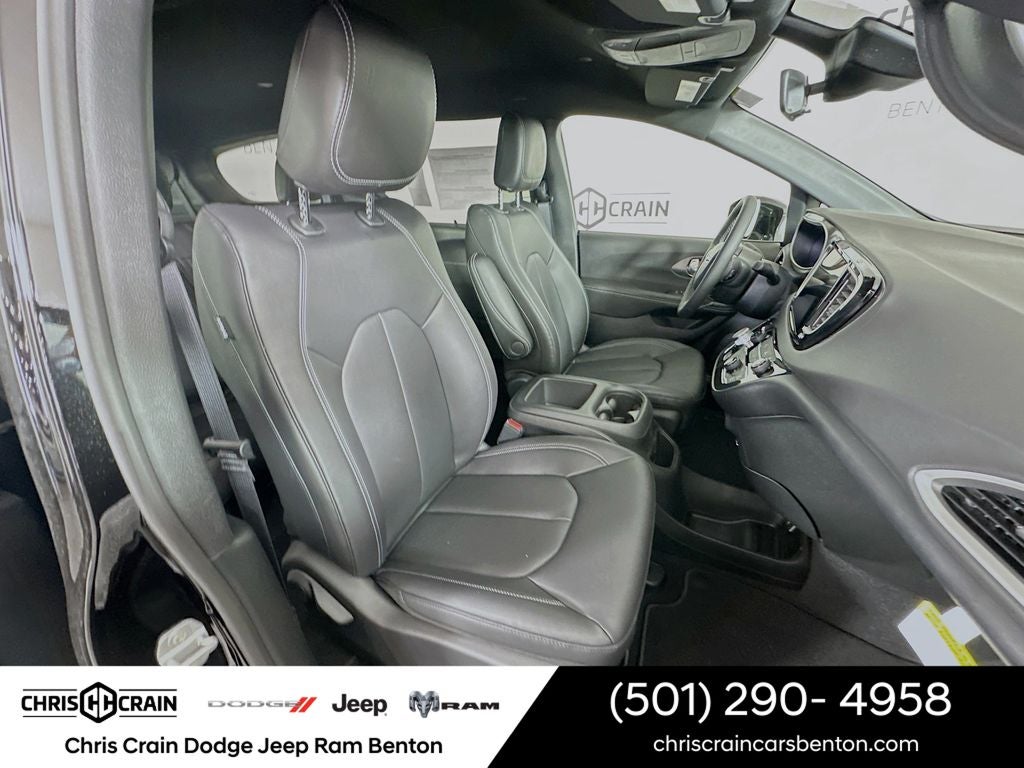 2026 Chrysler Voyager VOYAGER LX