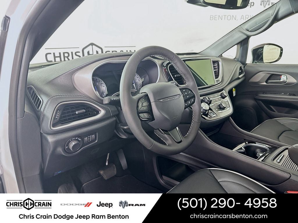 2027 Chrysler Pacifica PACIFICA LIMITED