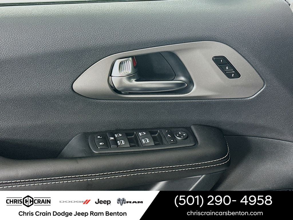 2027 Chrysler Pacifica PACIFICA LIMITED