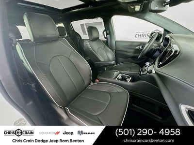 2027 Chrysler Pacifica PACIFICA LIMITED