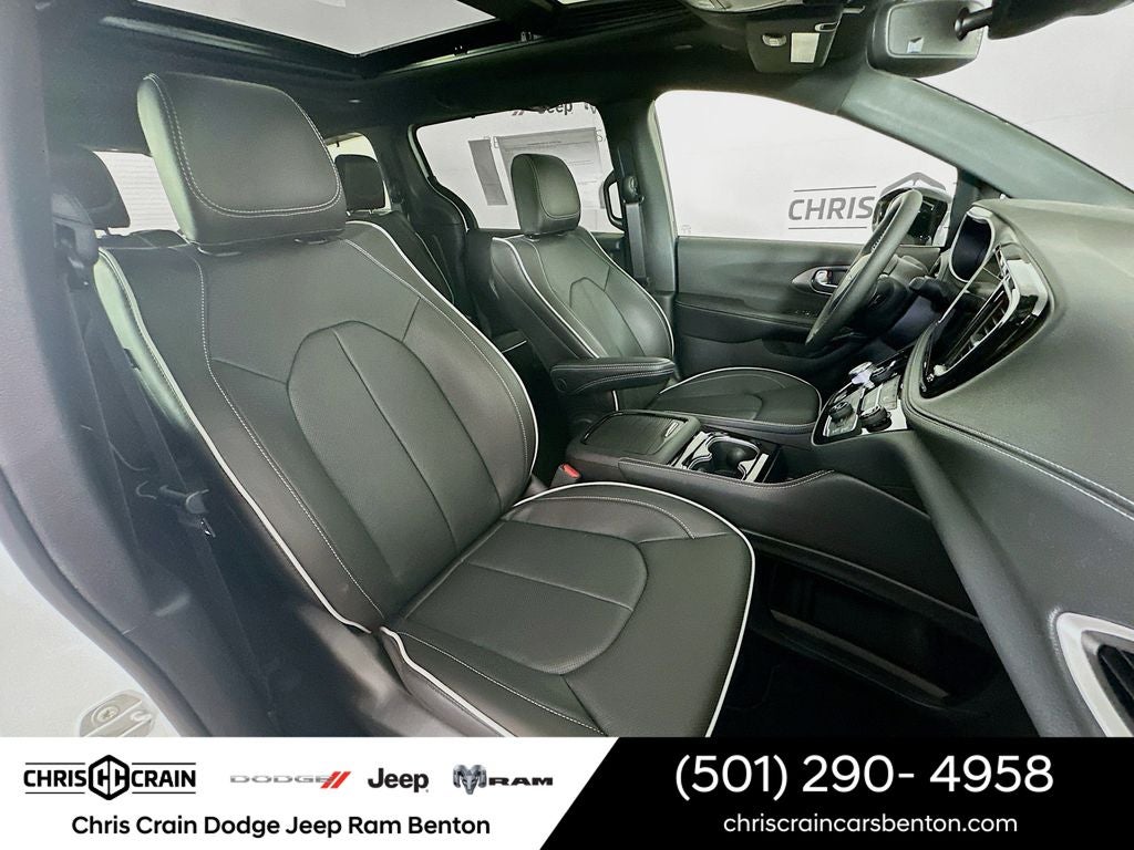 2027 Chrysler Pacifica PACIFICA LIMITED