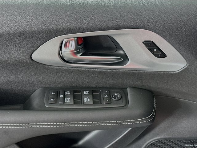 2026 Chrysler Pacifica PACIFICA LIMITED AWD