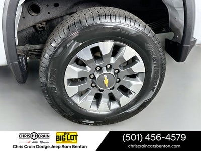 2024 Chevrolet Silverado 2500HD 4WD Crew Cab Standard Bed Custom