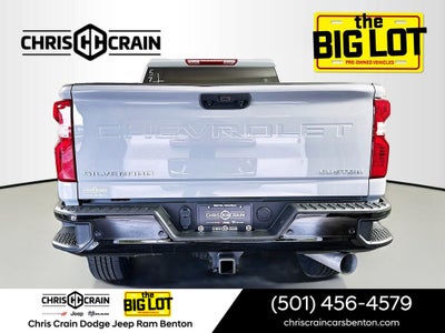 2024 Chevrolet Silverado 2500HD 4WD Crew Cab Standard Bed Custom