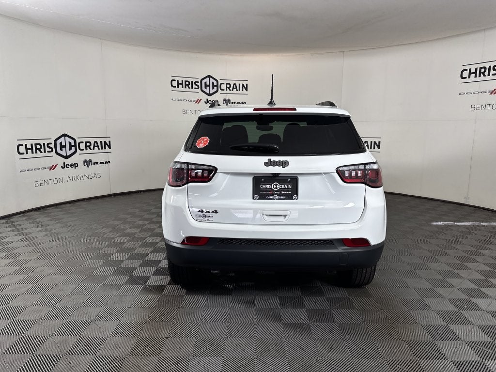 2027 Jeep Compass COMPASS LATITUDE ALTITUDE 4X4