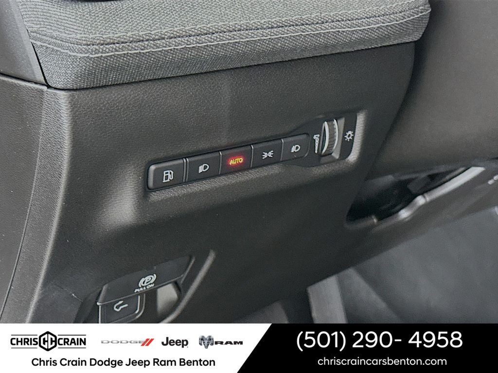 2026 Jeep Cherokee CHEROKEE LAREDO 4X4