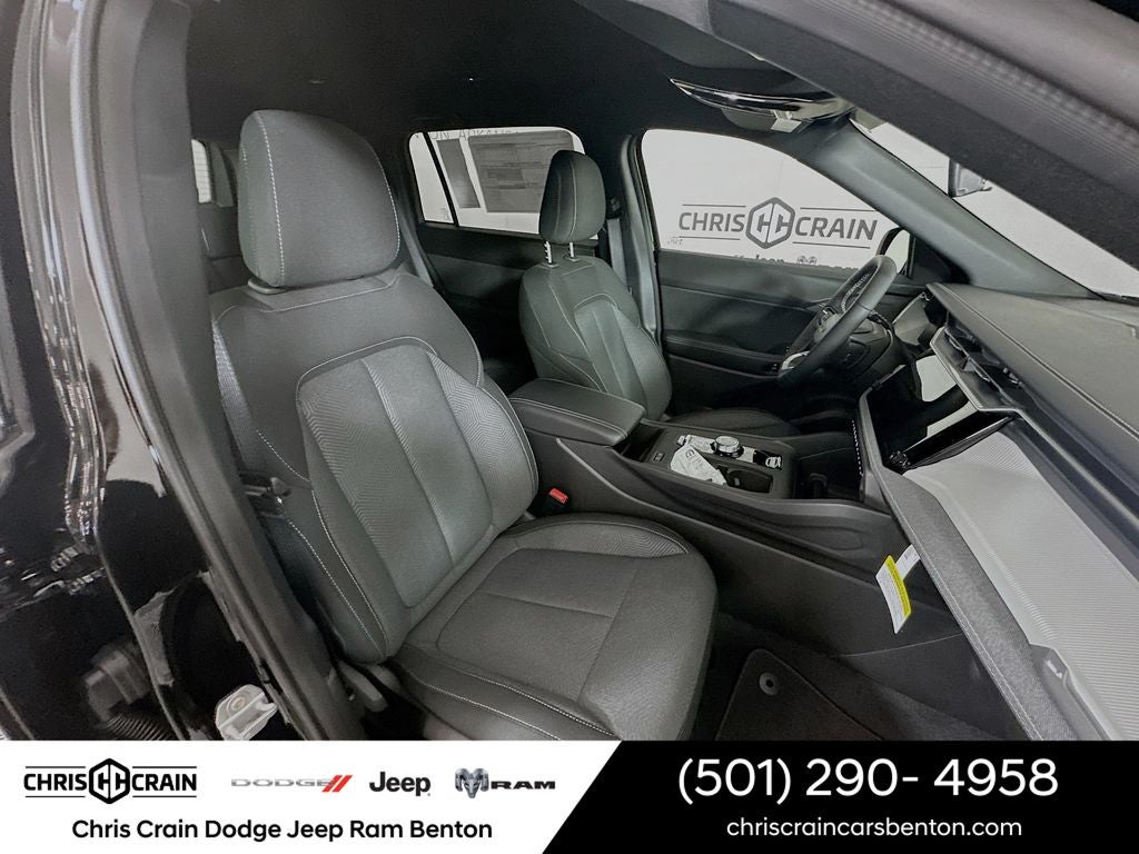 2026 Jeep Cherokee CHEROKEE LAREDO 4X4