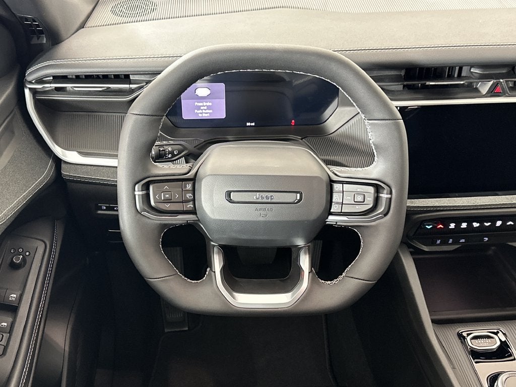 2027 Jeep Cherokee CHEROKEE LAREDO 4X4