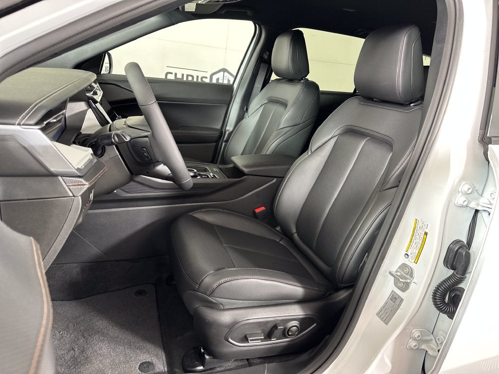 2027 Jeep Cherokee CHEROKEE LIMITED ALTITUDE 4X4