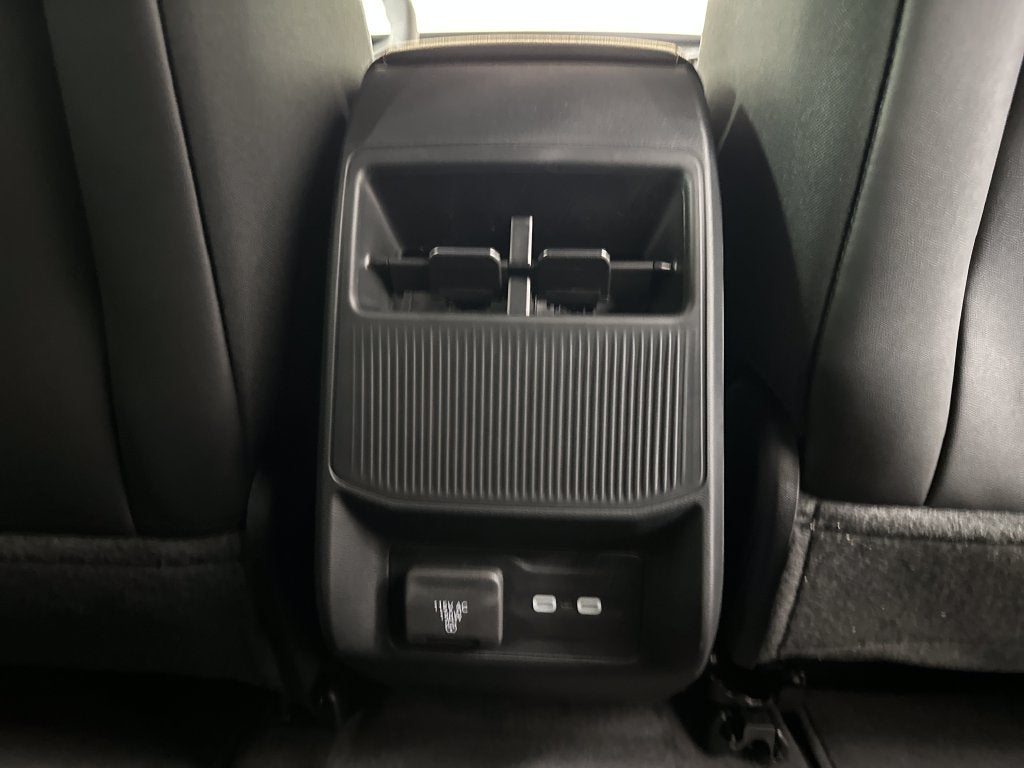 2027 Jeep Cherokee CHEROKEE LIMITED ALTITUDE 4X4