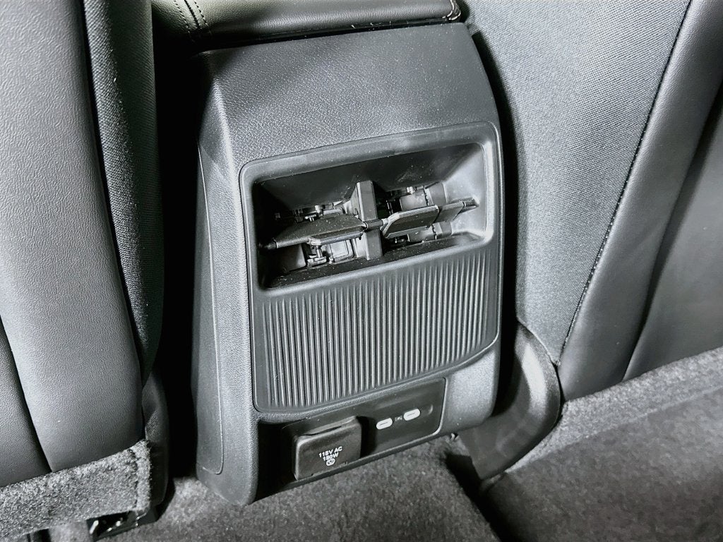 2027 Jeep Cherokee CHEROKEE LIMITED ALTITUDE 4X4