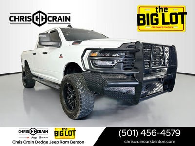 2025 RAM 2500 Tradesman Crew Cab 4x4 6'4' Box
