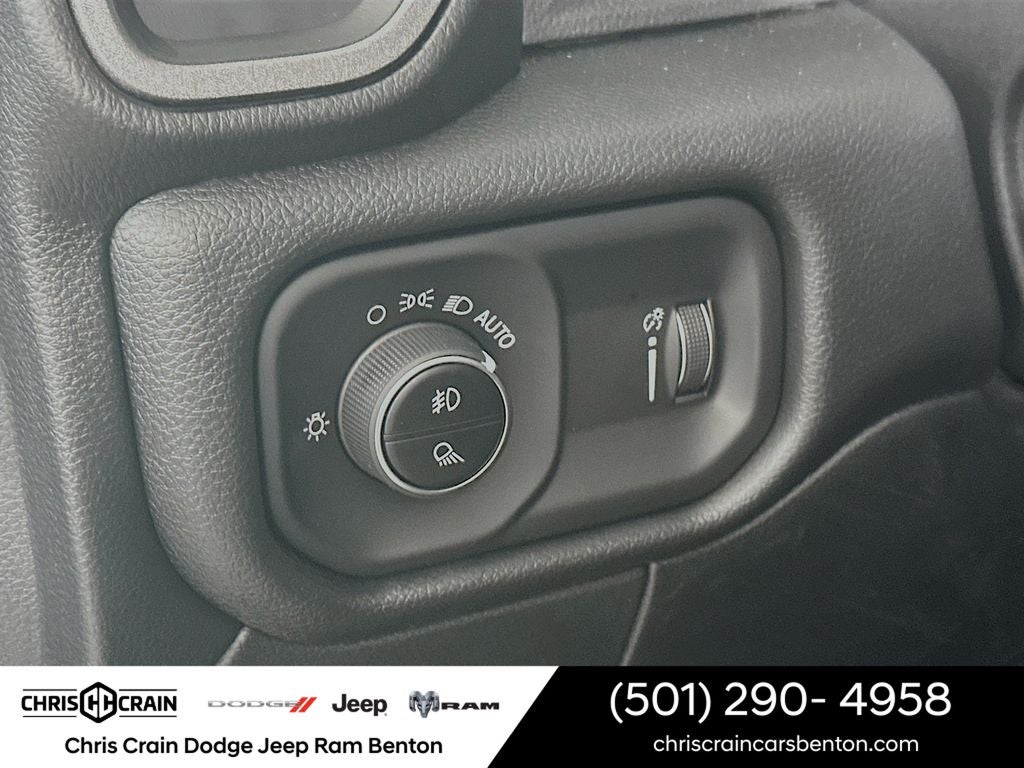 2026 RAM Ram 2500 RAM 2500 BLACK EXPRESS CREW CAB 4X4 6'4' BOX
