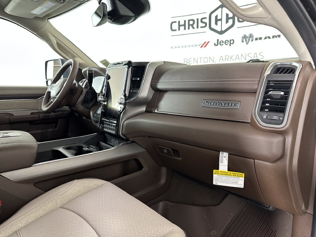 2027 RAM Ram 3500 RAM 3500 LARAMIE CREW CAB 4X4 8' BOX