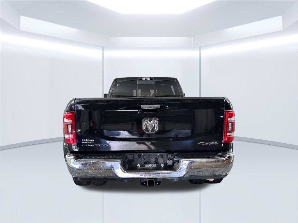 2022 RAM 3500 Limited Mega Cab 4x4 6'4' Box