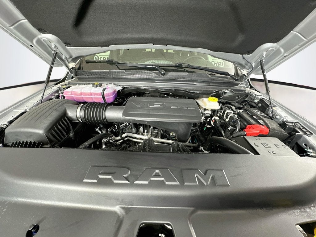 2027 RAM Ram 1500 RAM 1500 EXPRESS CREW CAB 4X4 5'7' BOX