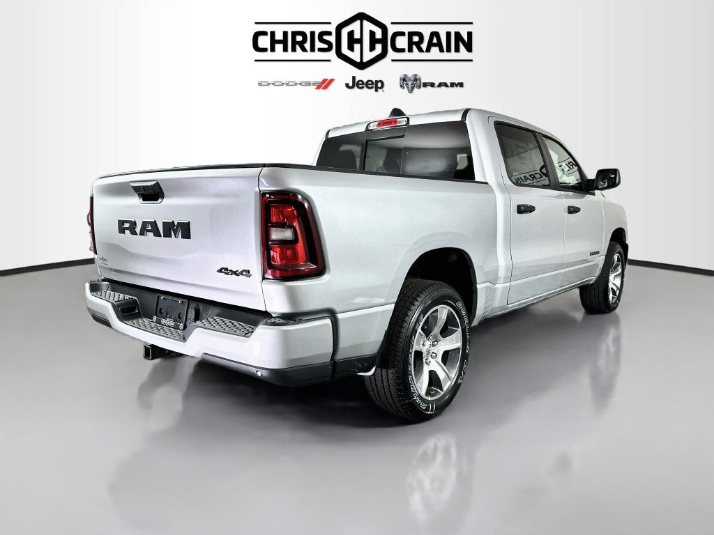 2027 RAM Ram 1500 RAM 1500 EXPRESS CREW CAB 4X4 5'7' BOX