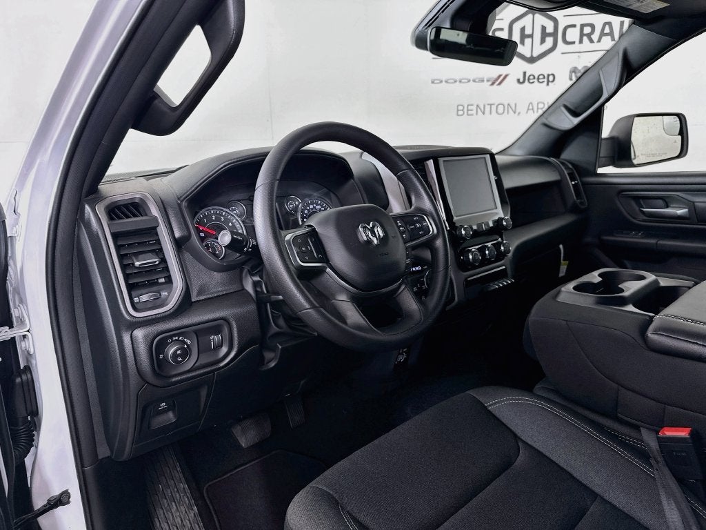 2027 RAM Ram 1500 RAM 1500 EXPRESS CREW CAB 4X4 5'7' BOX