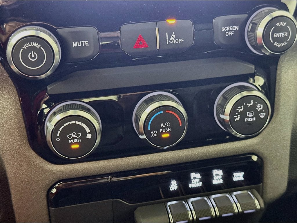 2026 RAM Ram 1500 RAM 1500 EXPRESS CREW CAB 4X4 5'7' BOX