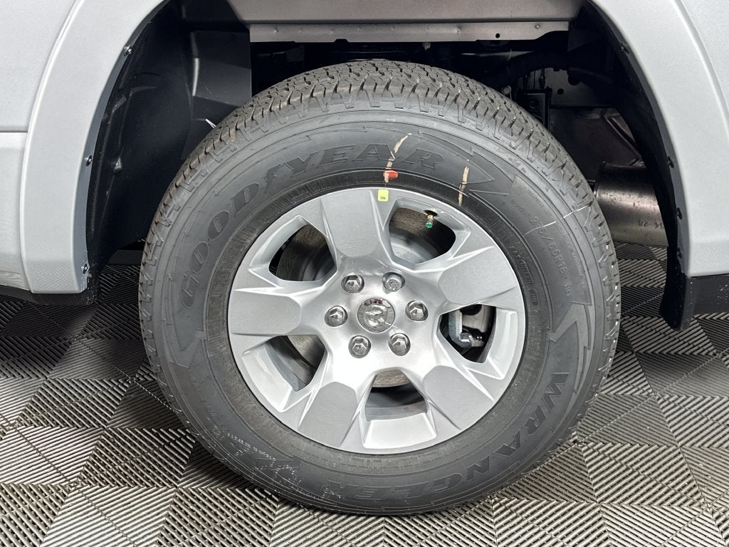 2027 RAM Ram 1500 RAM 1500 BIG HORN CREW CAB 4X4 5'7' BOX