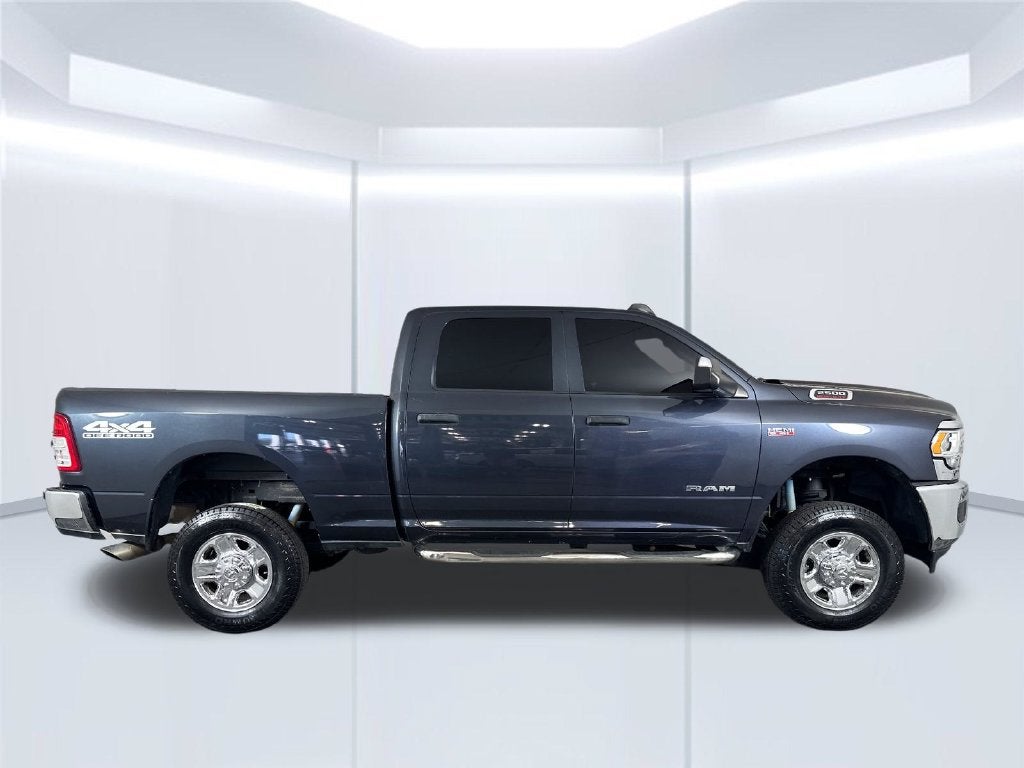 2022 RAM 2500 Tradesman Crew Cab 4x4 6'4' Box