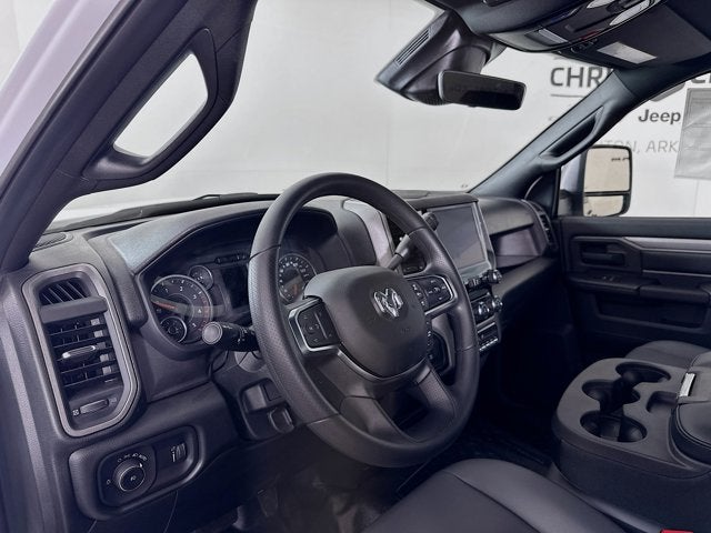 2026 RAM Ram 5500 Chassis Cab RAM 5500 TRADESMAN CHASSIS REGULAR CAB 4X4 84' CA